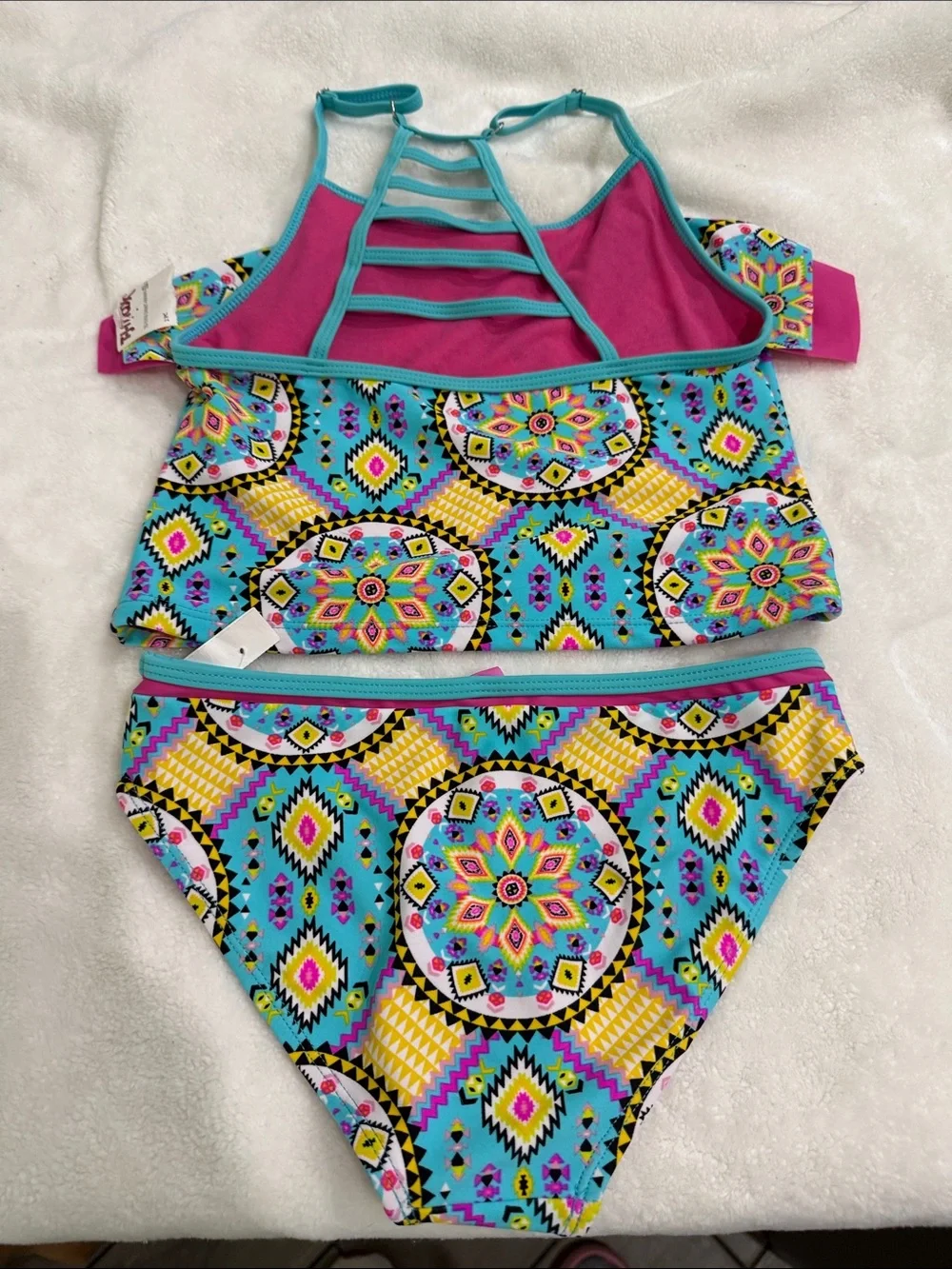 YMI colorful geometric